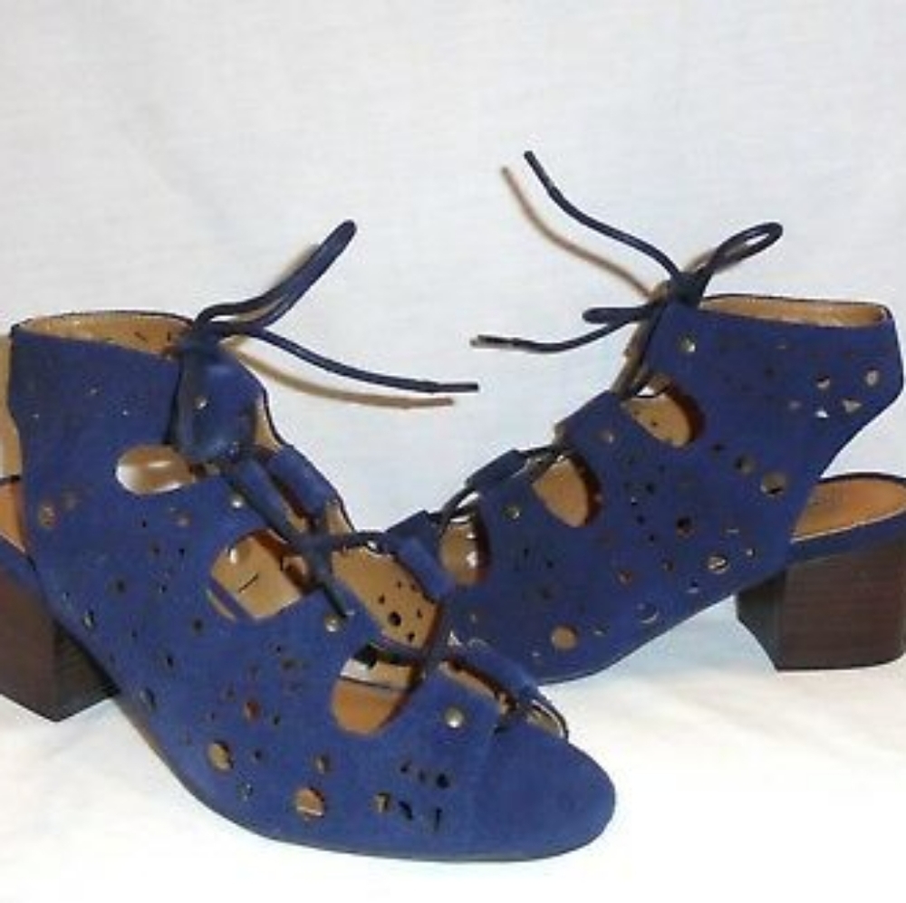 Farylrobin by Anthropologie Rori Suede Shootie